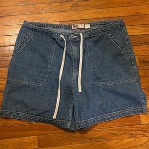 Vintage Old Navy Jean Shorts Size 18